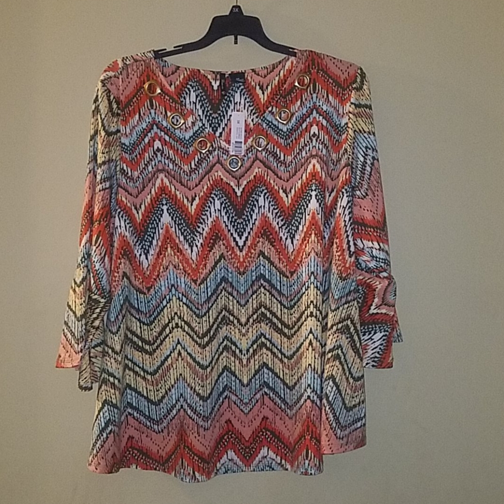 Woman's Plus Size Top